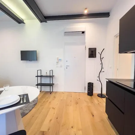 Imbriani 2 Tirabora Short Rent 트리에스테
