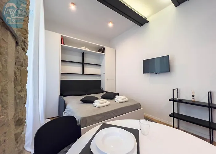 Imbriani 2 Tirabora Short Rent